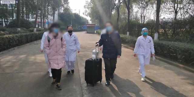 卫辉市病人院后返乡